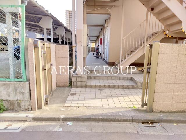建物エントランス