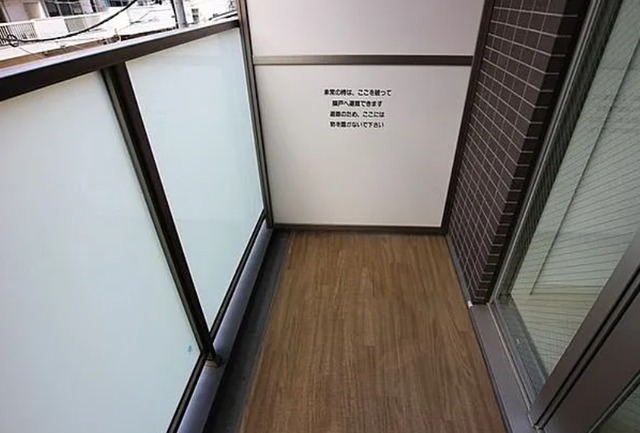 バルコニー