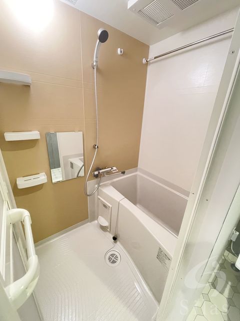 シャワールーム